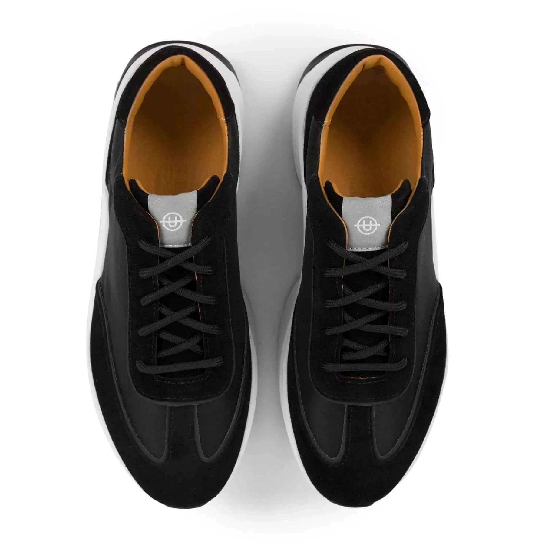 Aubin Black