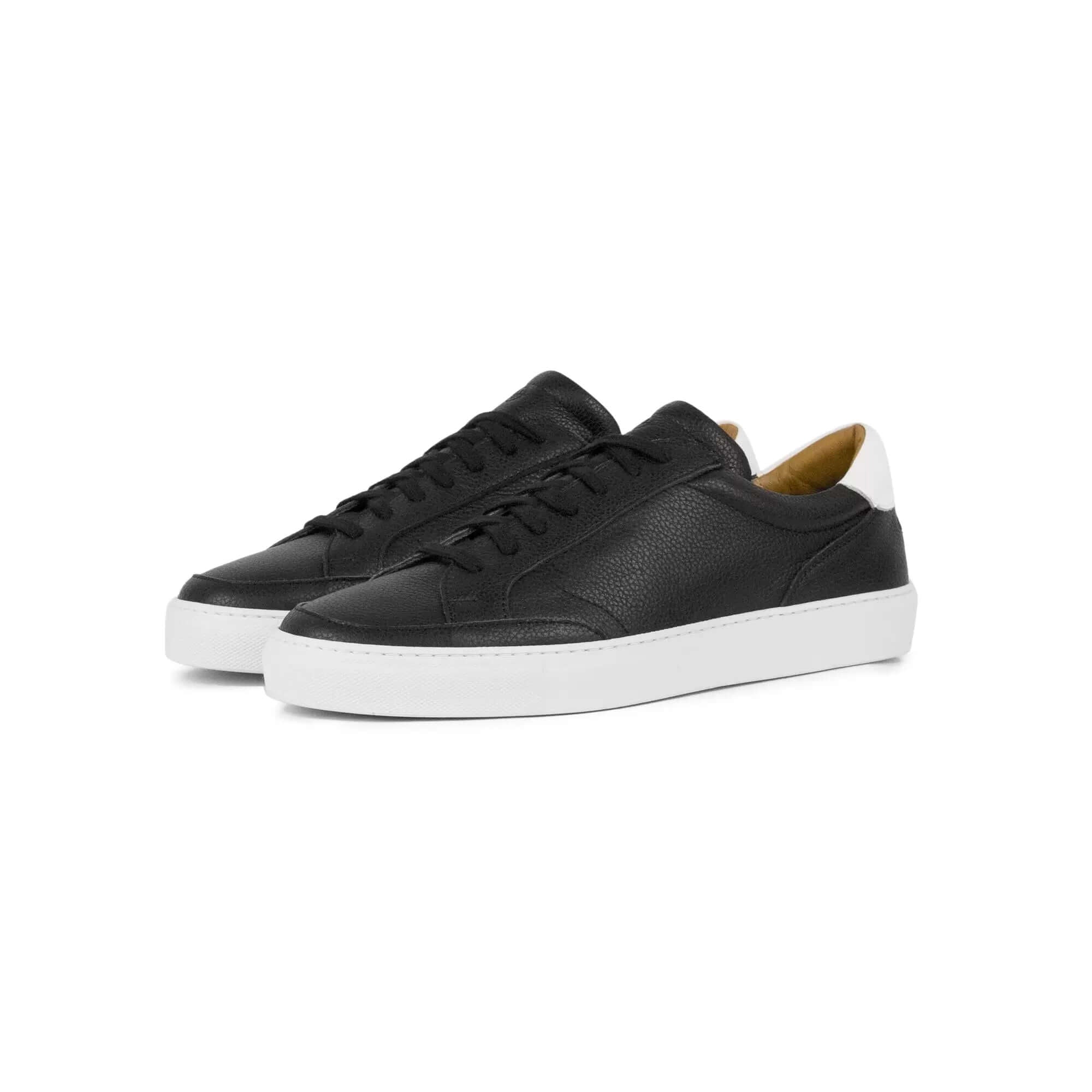 Helier Black / White - Mens UK 8