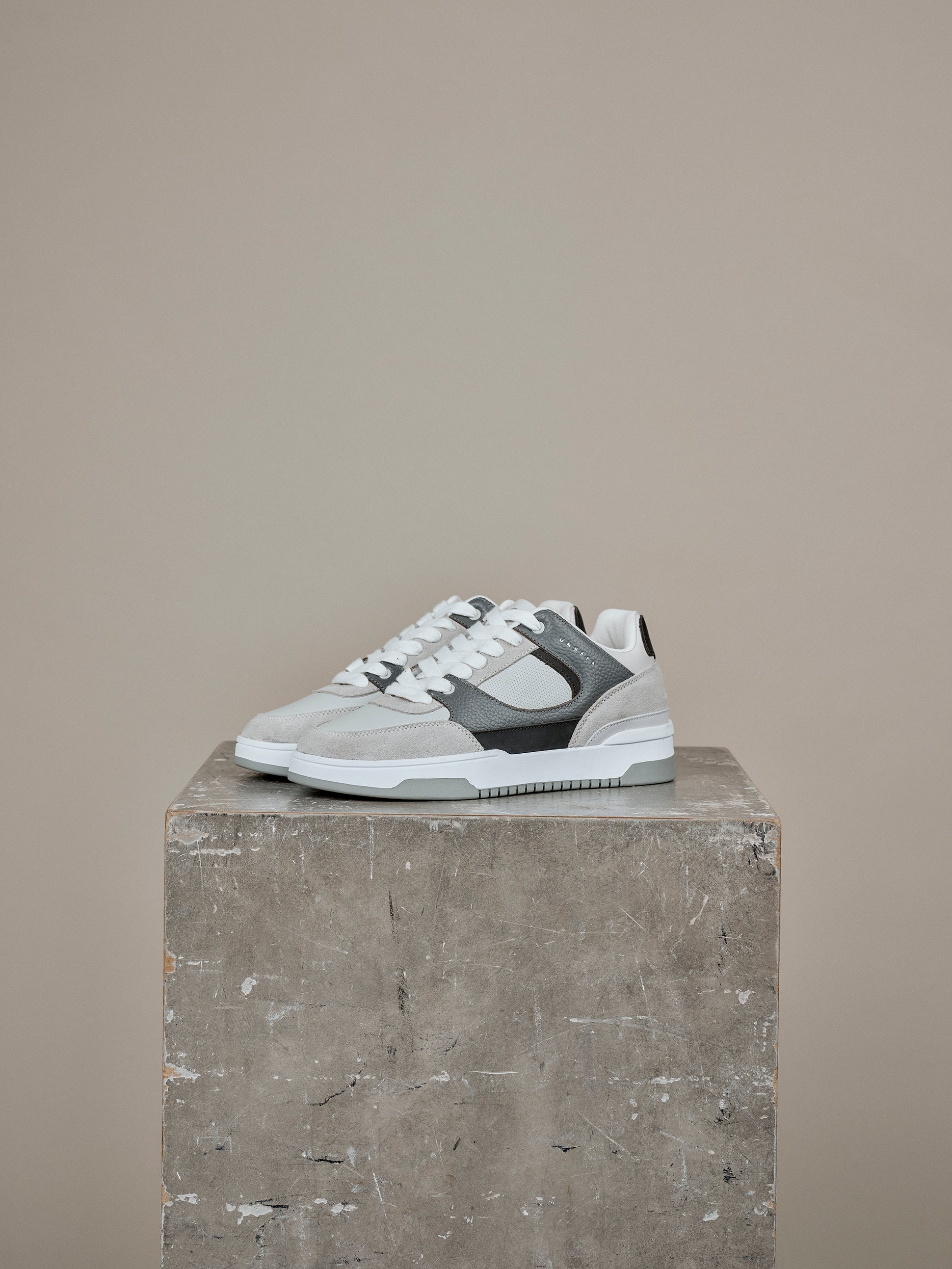 Regent Fog/Grey/White