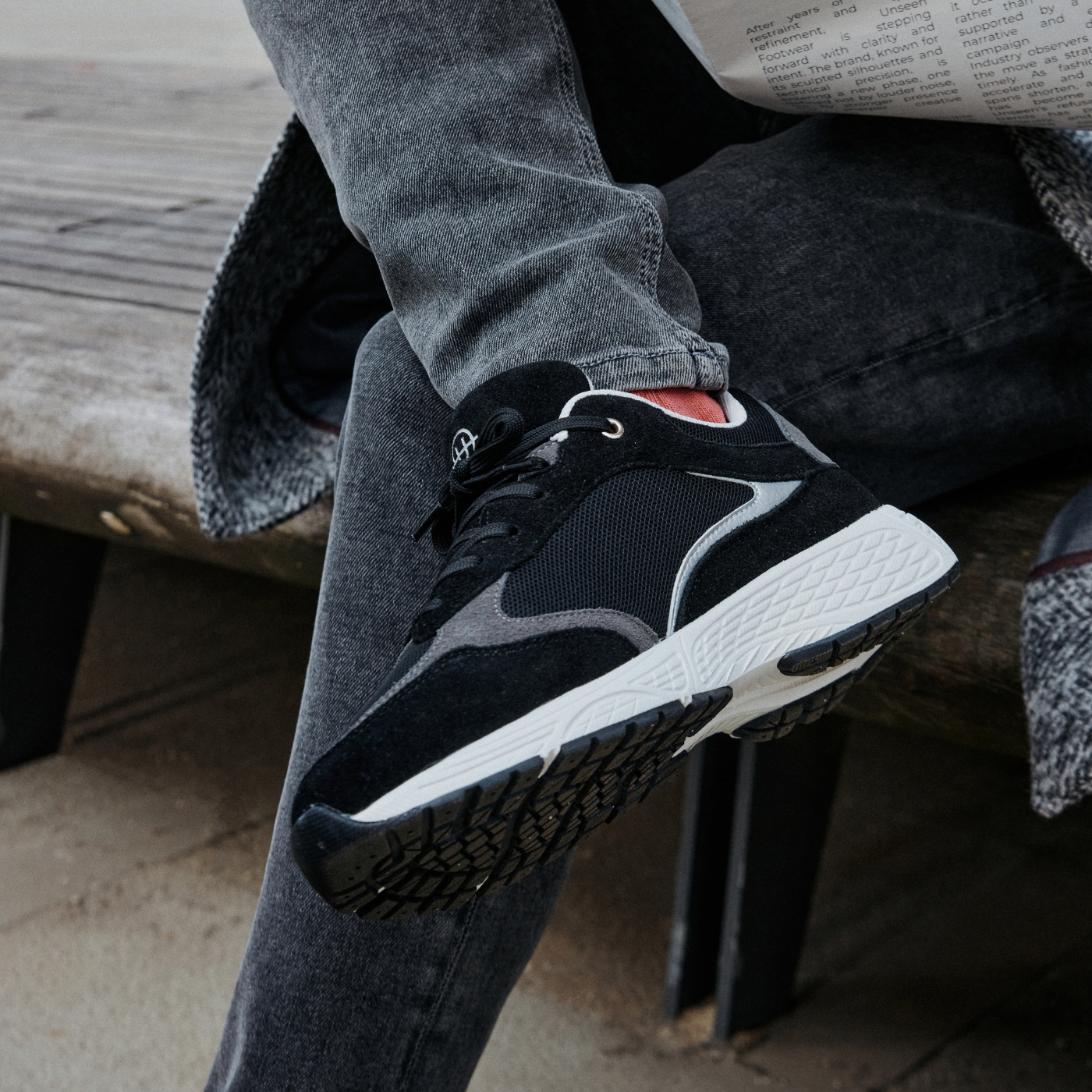 Train Black/Grey